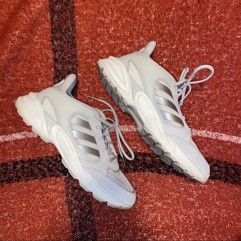 Adidas tennis shoes